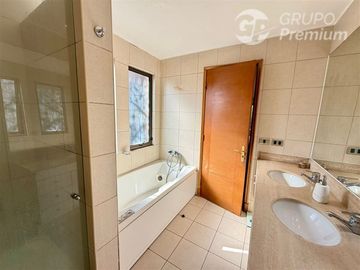 Casa en venta de 5D 5B piscina brisas Norte Chicureo