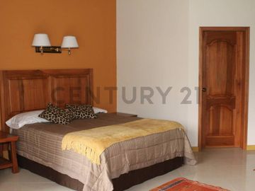 EXCEPCIONAL QUINTA DE VENTA PIFO