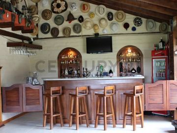 EXCEPCIONAL QUINTA DE VENTA PIFO