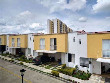 Se vende casas en llanos de calibío etapa 2 sobre planos