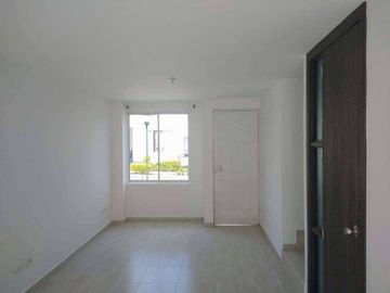 Se vende casas en llanos de calibío etapa 2 sobre planos