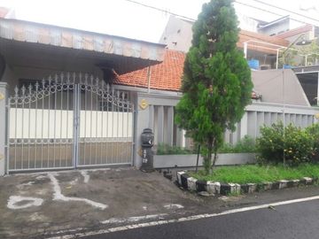 Rumah dijual Rungkut Asri Timur