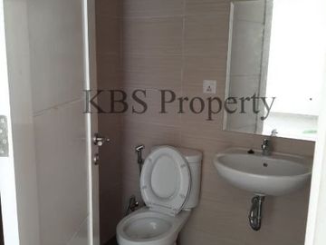 Disewa Rumah Type 66/126 m2 Lokasi Orchard Park Vitis (Batam Centre) - Batam