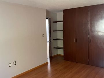 Casa en Venta en Lomas 4ta. Secc.