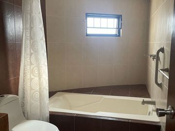 Casa en Venta en Lomas 4ta. Secc.