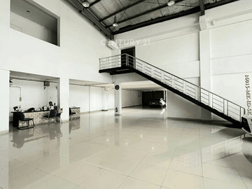 Dijual Gedung Lokasi Strategis Di Fatmawati