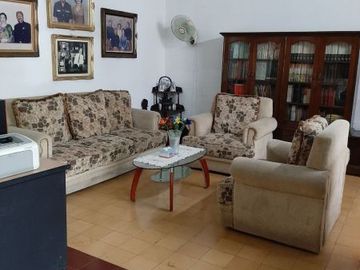Xyiwr, RUMAHJL.SUMBAWA Cocok buat kantor notaris / usaha