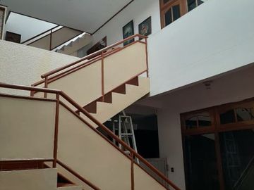 Xyiwr, RUMAHJL.SUMBAWA Cocok buat kantor notaris / usaha