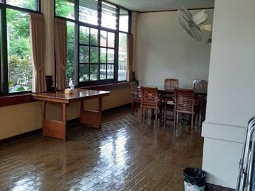 Xyiwr, RUMAHJL.SUMBAWA Cocok buat kantor notaris / usaha