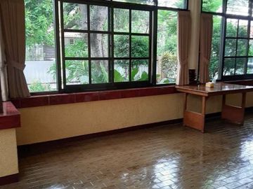 Xyiwr, RUMAHJL.SUMBAWA Cocok buat kantor notaris / usaha