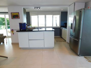 casa campestre en venta en el santuario. Cod V91002