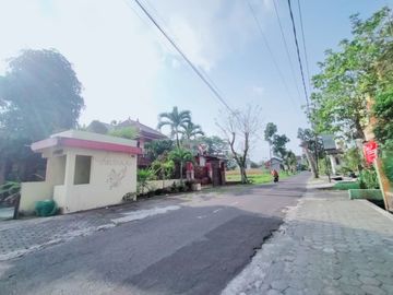 Pekarangan Mangku Jalan di Jakal Km 10