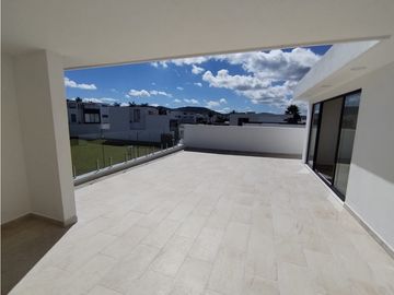 Casa en venta en Parque Michoacán, Lomas de Angelópolis, Puebla.