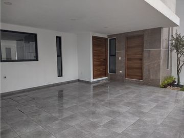 Casa en venta en Parque Michoacán, Lomas de Angelópolis, Puebla.