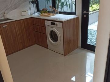 Rumah Modern Lingkungan Nyaman di Virya Semanan Jakarta Barat