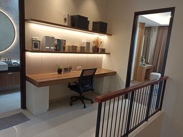 Rumah Modern Lingkungan Nyaman di Virya Semanan Jakarta Barat