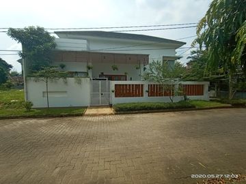 Hunian second kokoh siap huni dalam perumahan ciputat
