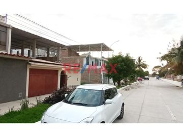 🏡 ¡Oportunidad única! Adquiere una casa al precio de un departamento, estratégicamente ubicada en una urbanización cerrada, tranquila y con seguridad