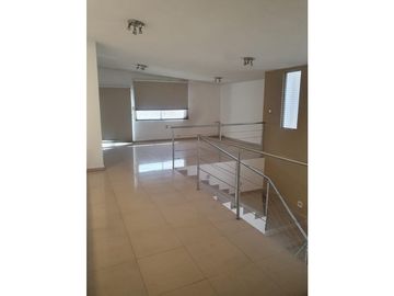 Casa En Venta Cerca De La Universidad UVP, Colonia Villa Encantada