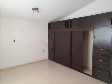 Casa En Venta Cerca De La Universidad UVP, Colonia Villa Encantada