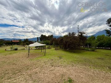 Casa en venta de 6 dorm. en Olmué