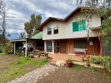 Casa en venta de 6 dorm. en Olmué