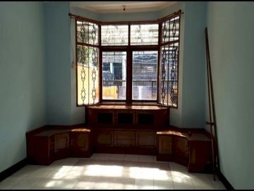 Rumah murah terawat 2 lantai 155m Cibabat kota Cimahi shm
