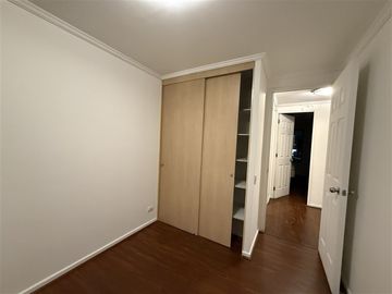 Casa en arriendo de 4D y 4B en tres pisos Huechuraba Fontova