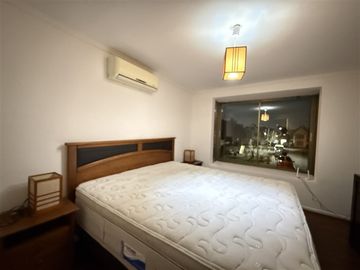 Casa en arriendo de 4D y 4B en tres pisos Huechuraba Fontova