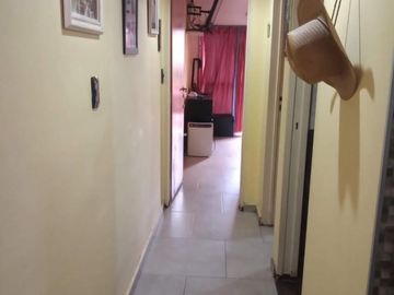 VENTA DE PRECIOSO DPTO. 3 AMB. CON PATIO Y ESPACIO VERDE