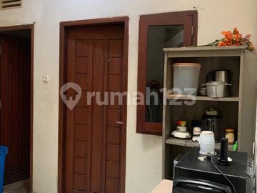 Di Jual Rumah Perumahan Palem Semi Karawachi Hoek