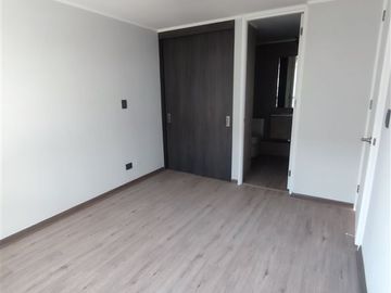Departamento en venta 1d 1b Av. La Florida paradero 26