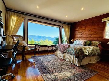 Casa en parcela venta 6D/6B quincho piscina Hot Tub en Pucón