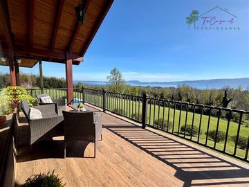Casa en parcela venta 6D/6B quincho piscina Hot Tub en Pucón