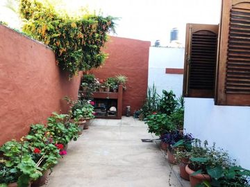 DEPARTAMENTO DOS DORMITORIOS EN PLANTA BAJA / ZONA BANCOS