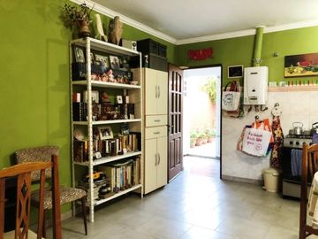 DEPARTAMENTO DOS DORMITORIOS EN PLANTA BAJA / ZONA BANCOS