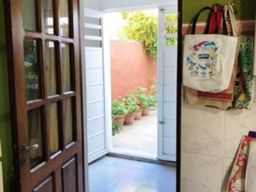 DEPARTAMENTO DOS DORMITORIOS EN PLANTA BAJA / ZONA BANCOS