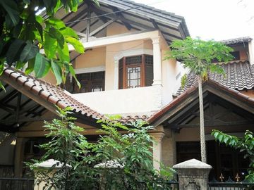 5 Bedroom House for sale