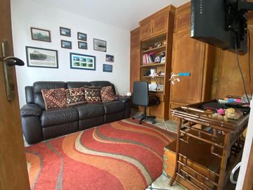 Hermosa Casa En Venta, Estilo Mediterráneo Griego En La Encantada