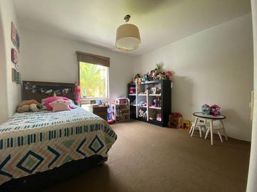 Hermosa Casa En Venta, Estilo Mediterráneo Griego En La Encantada