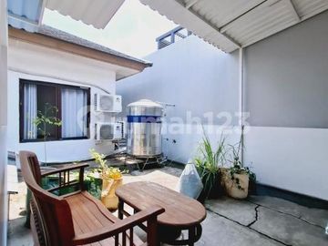 Dijual Rumah Bagus Sudah Renov + Furnished yang Nempel di Avani Amarilla BSD