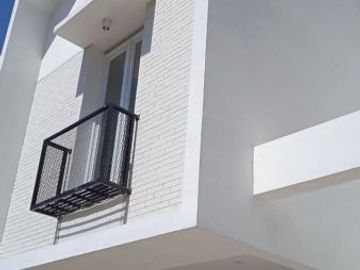 Hunian mewah rasa villa di Kota bandung dkt BORMA CIKUTRA dan Dago