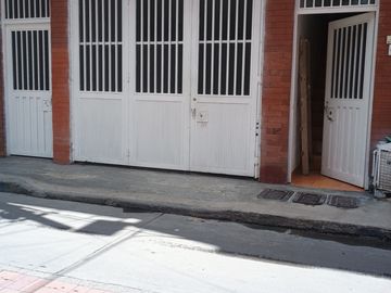 bodega en arriendo en lago de suba. Cod A3018505