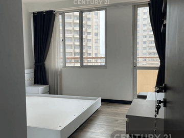 JUAL CEPAT Paladian Park 2BR Renov Furnished Bagus Siap Huni Th