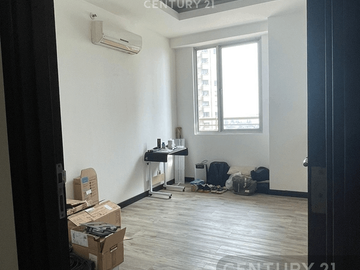 JUAL CEPAT Paladian Park 2BR Renov Furnished Bagus Siap Huni Th