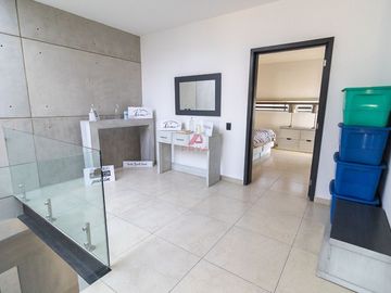 CASA EN VENTA EN SOLARES, COTO VALEIRA, ZAPOPAN JALISCO.