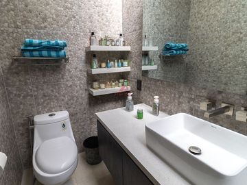 CASA EN VENTA EN SOLARES, COTO VALEIRA, ZAPOPAN JALISCO.
