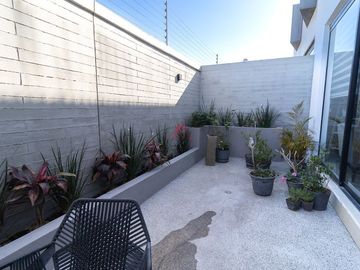 CASA EN VENTA EN SOLARES, COTO VALEIRA, ZAPOPAN JALISCO.
