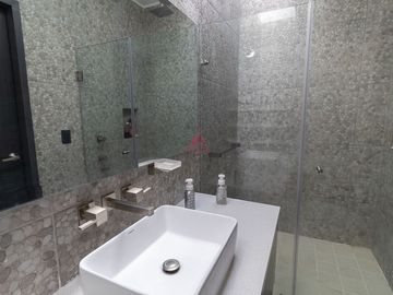 CASA EN VENTA EN SOLARES, COTO VALEIRA, ZAPOPAN JALISCO.