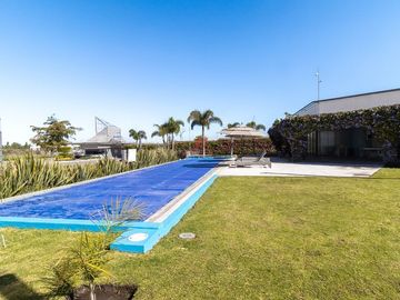 CASA EN VENTA EN SOLARES, COTO VALEIRA, ZAPOPAN JALISCO.